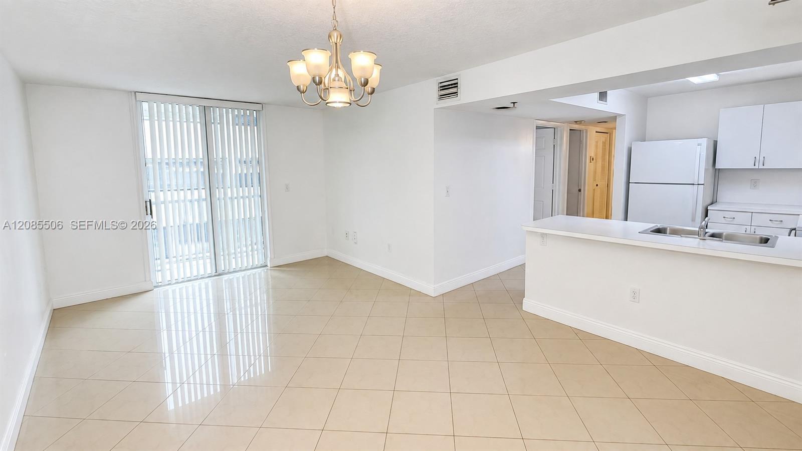 104 SW 9th St # 1403, Miami FL 33130 photo 2