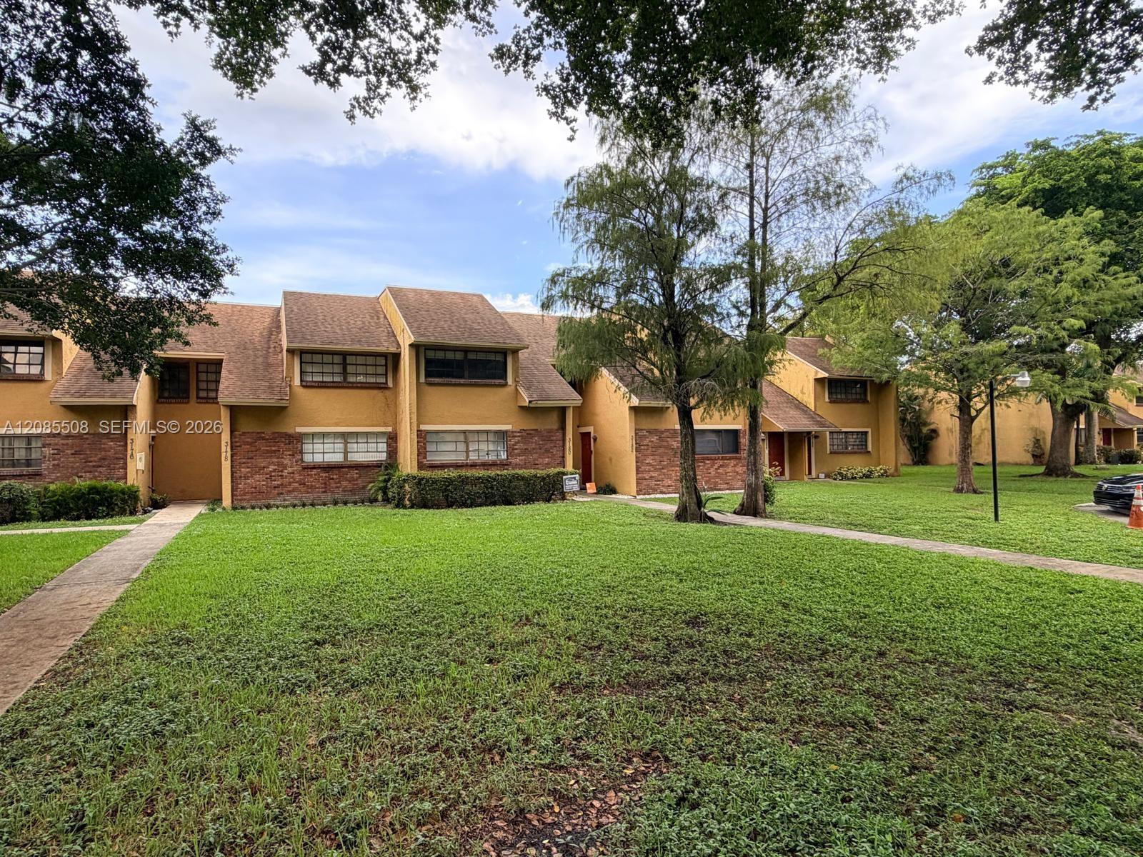 3178 N Pine Island Rd # 805, Sunrise FL 33351 photo 2