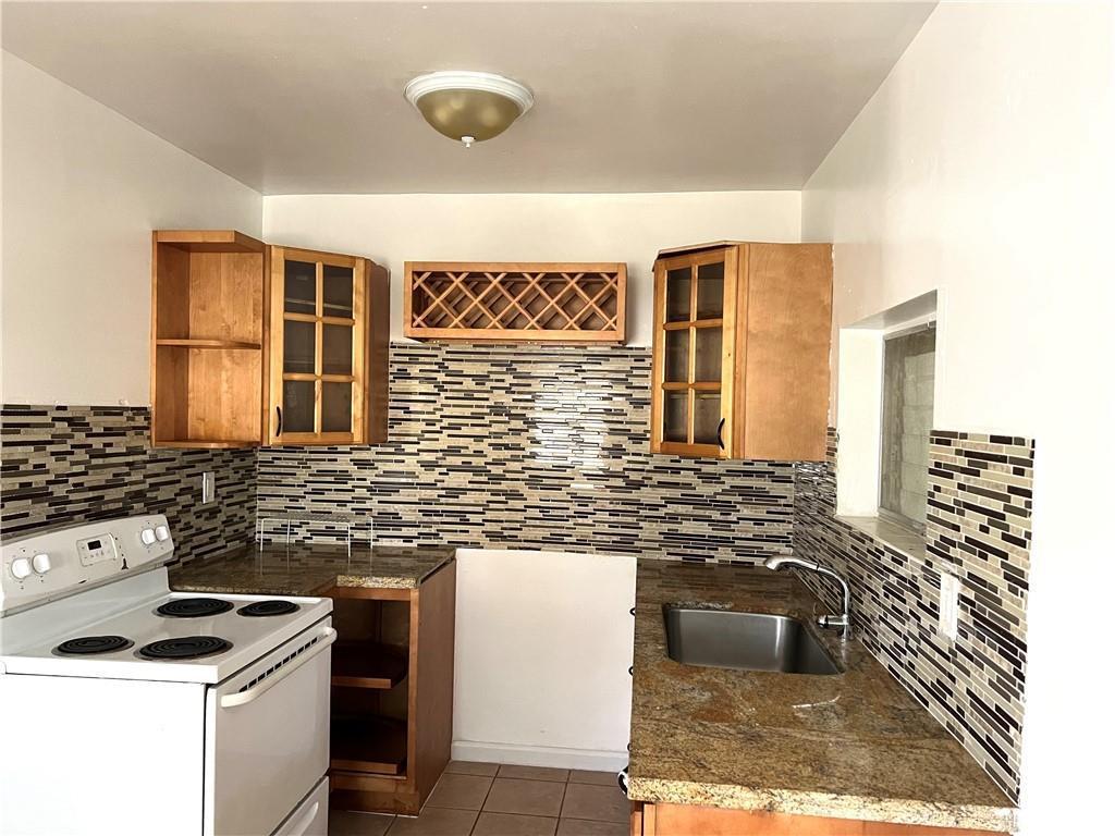 4340 NW 59TH Court, North Lauderdale FL 33319 photo 5