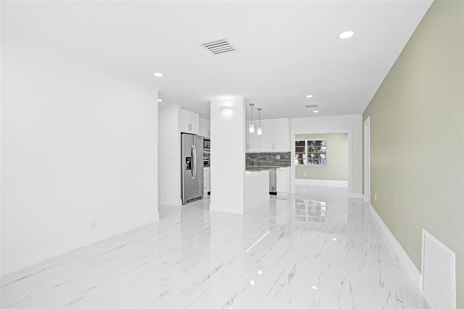 1437 SW 1ST Avenue, Deerfield Beach FL 33441 photo 2