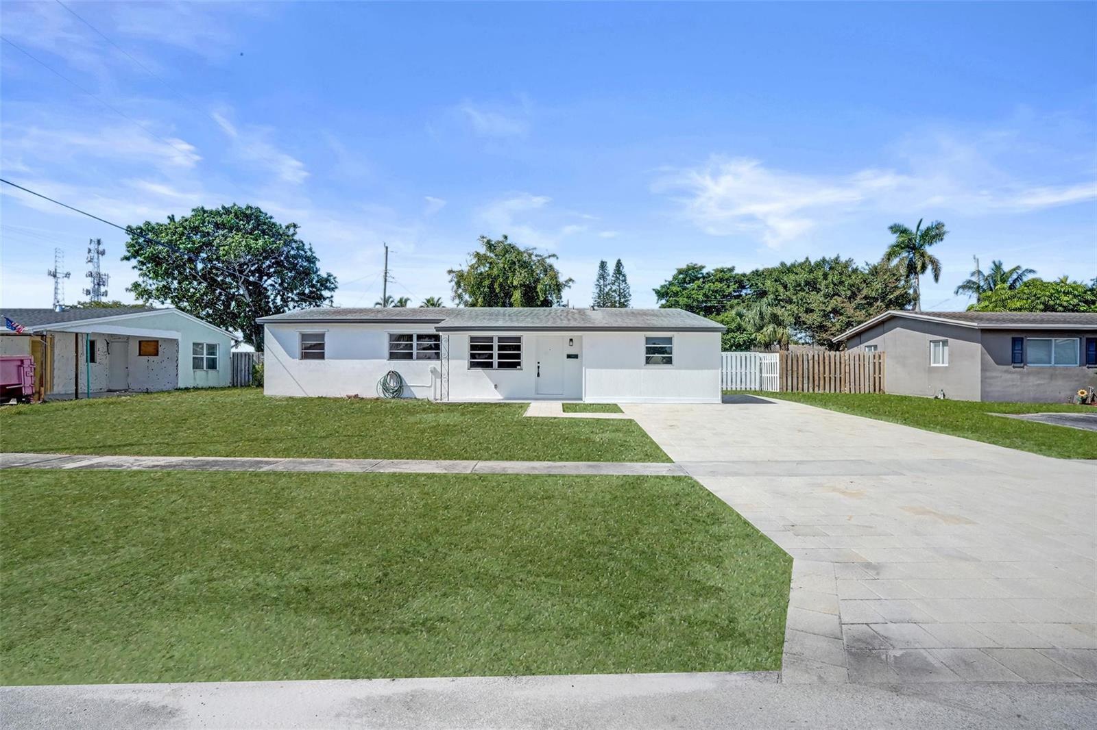 1437 SW 1ST Avenue, Deerfield Beach FL 33441