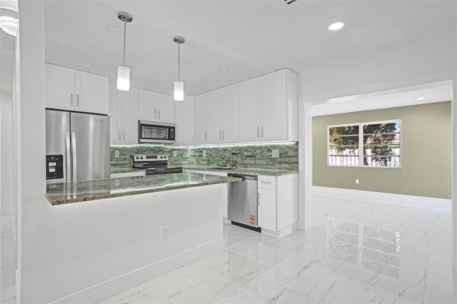 1437 SW 1ST Avenue, Deerfield Beach FL 33441 photo 5