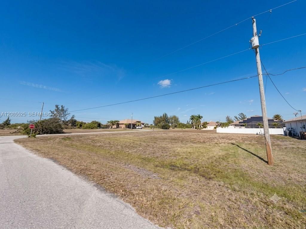 2857 NW 5th TERR, Cape Coral FL 33993