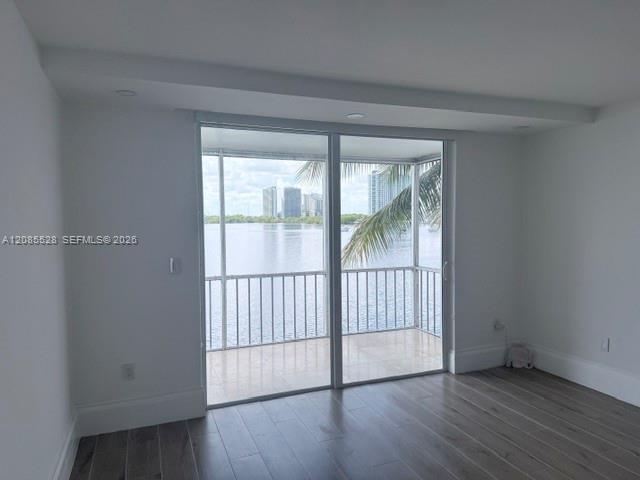 3000 Marcos Dr # P305, Aventura FL 33160 photo 4