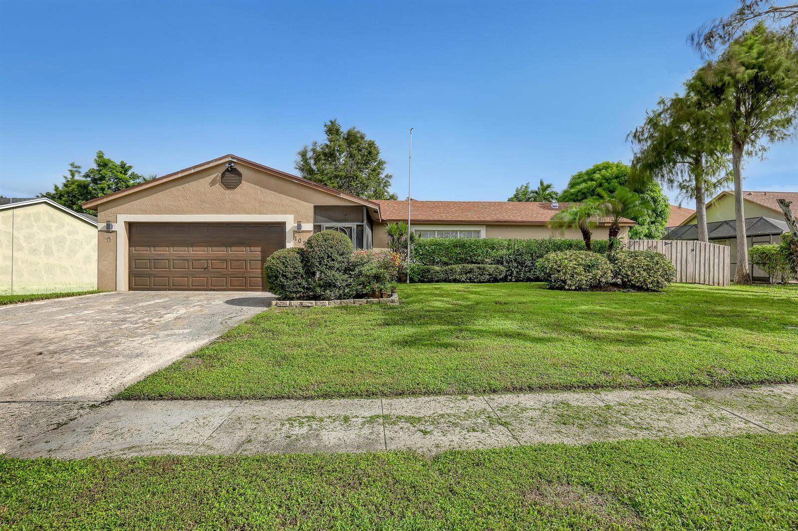 102 SAND PINE Way, Royal Palm Beach FL 33411 photo 3