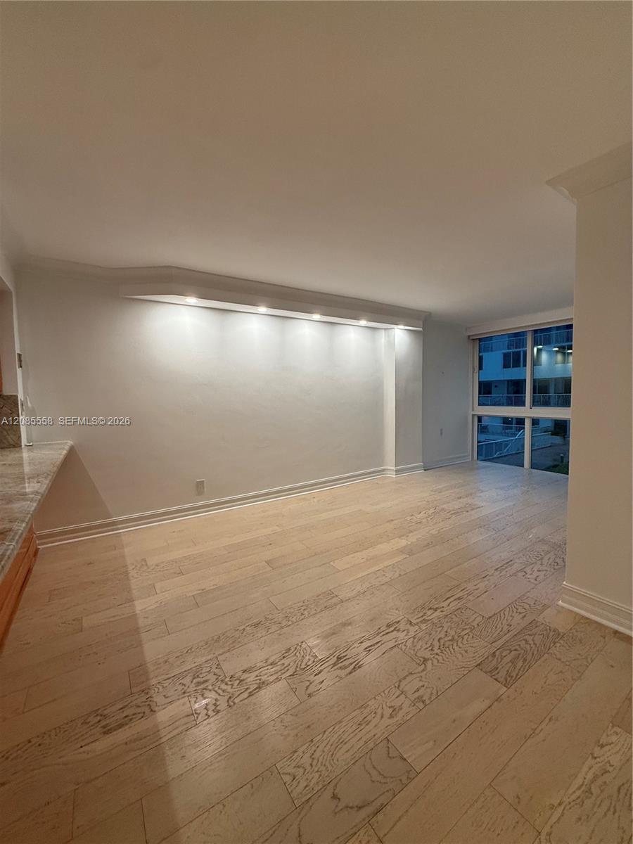 5401 Collins Ave # 210, Miami Beach FL 33140 photo 2