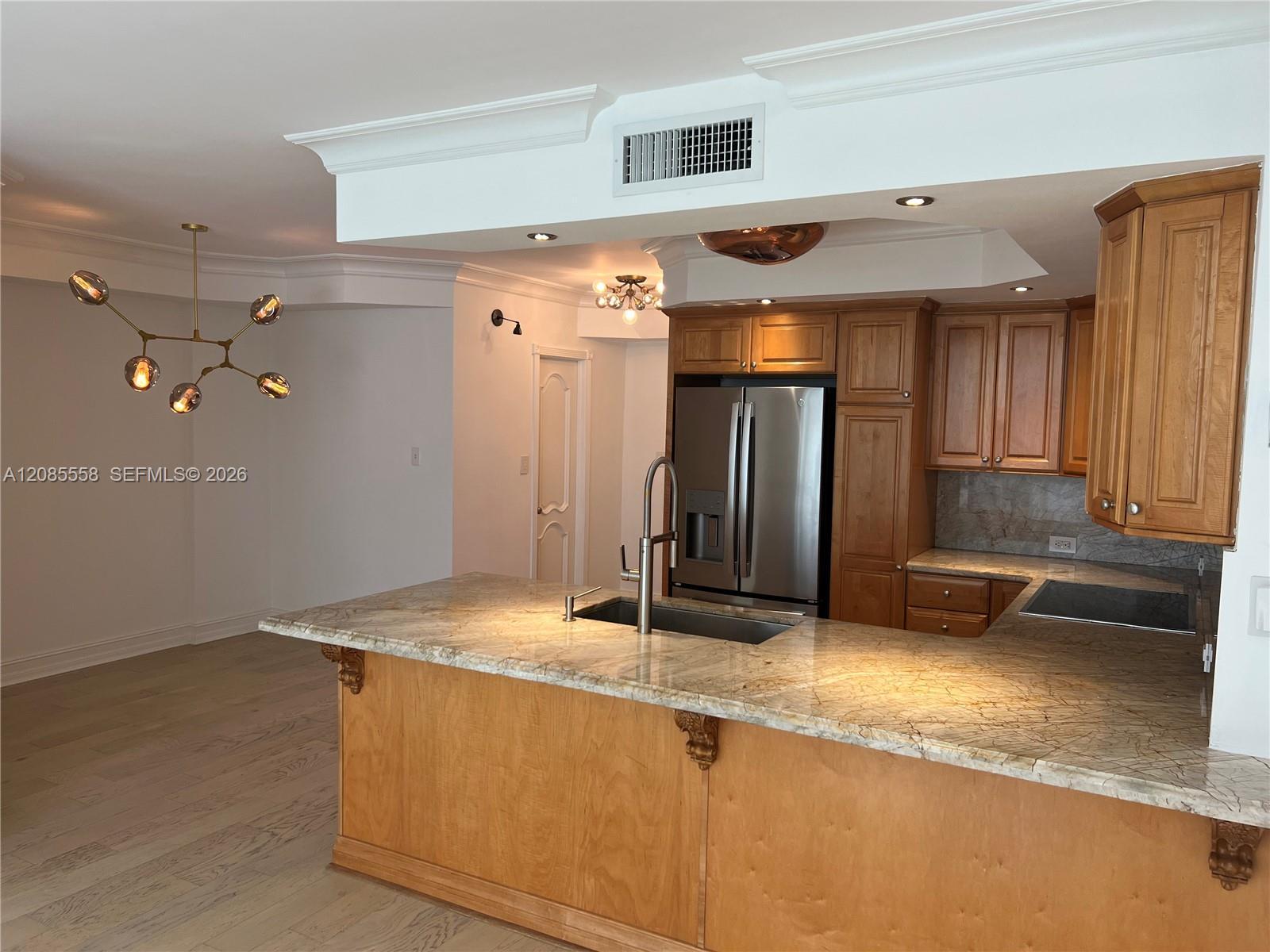 5401 Collins Ave # 210, Miami Beach FL 33140 photo 4