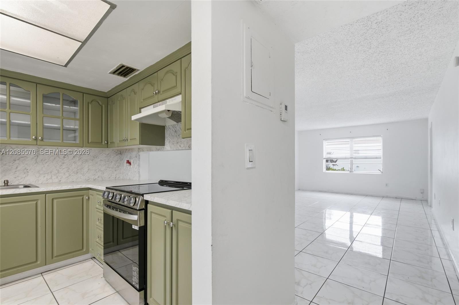 19051 NE 2nd Ave # 1503, Miami FL 33179 photo 4
