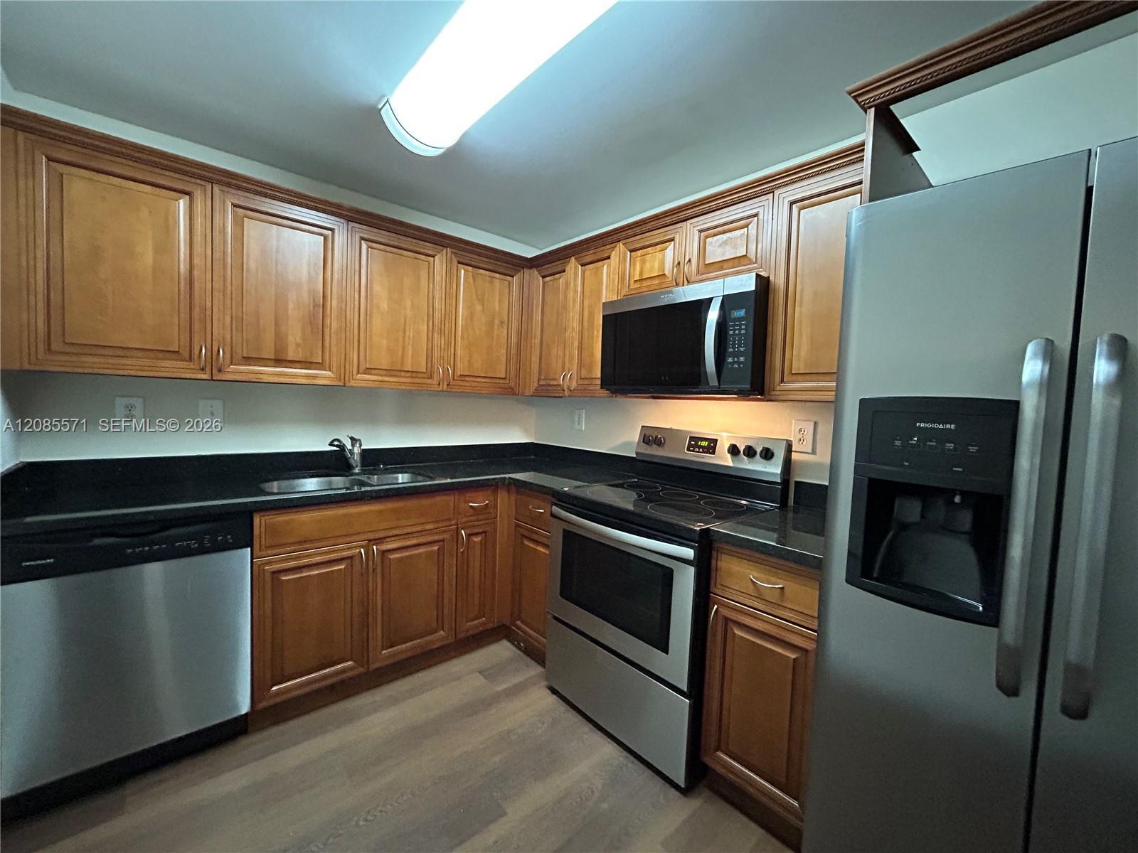 700 NW 214th St # 116, Miami Gardens FL 33169