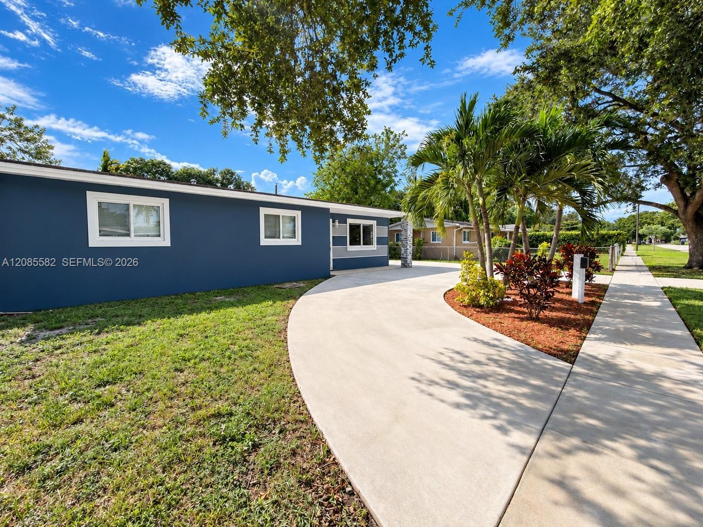 240 N 68th Ave, Hollywood FL 33024 photo 3