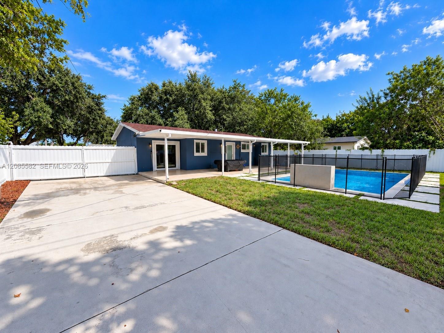 240 N 68th Ave, Hollywood FL 33024 photo 4