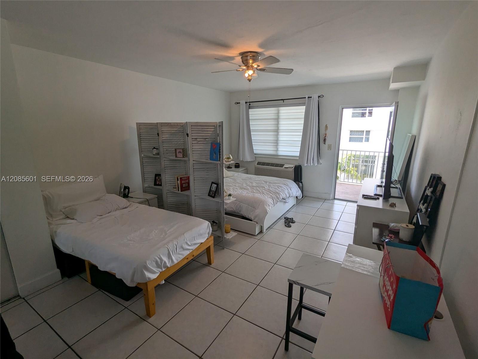 158 Ocean Dr # 406, Miami Beach FL 33139 photo 2