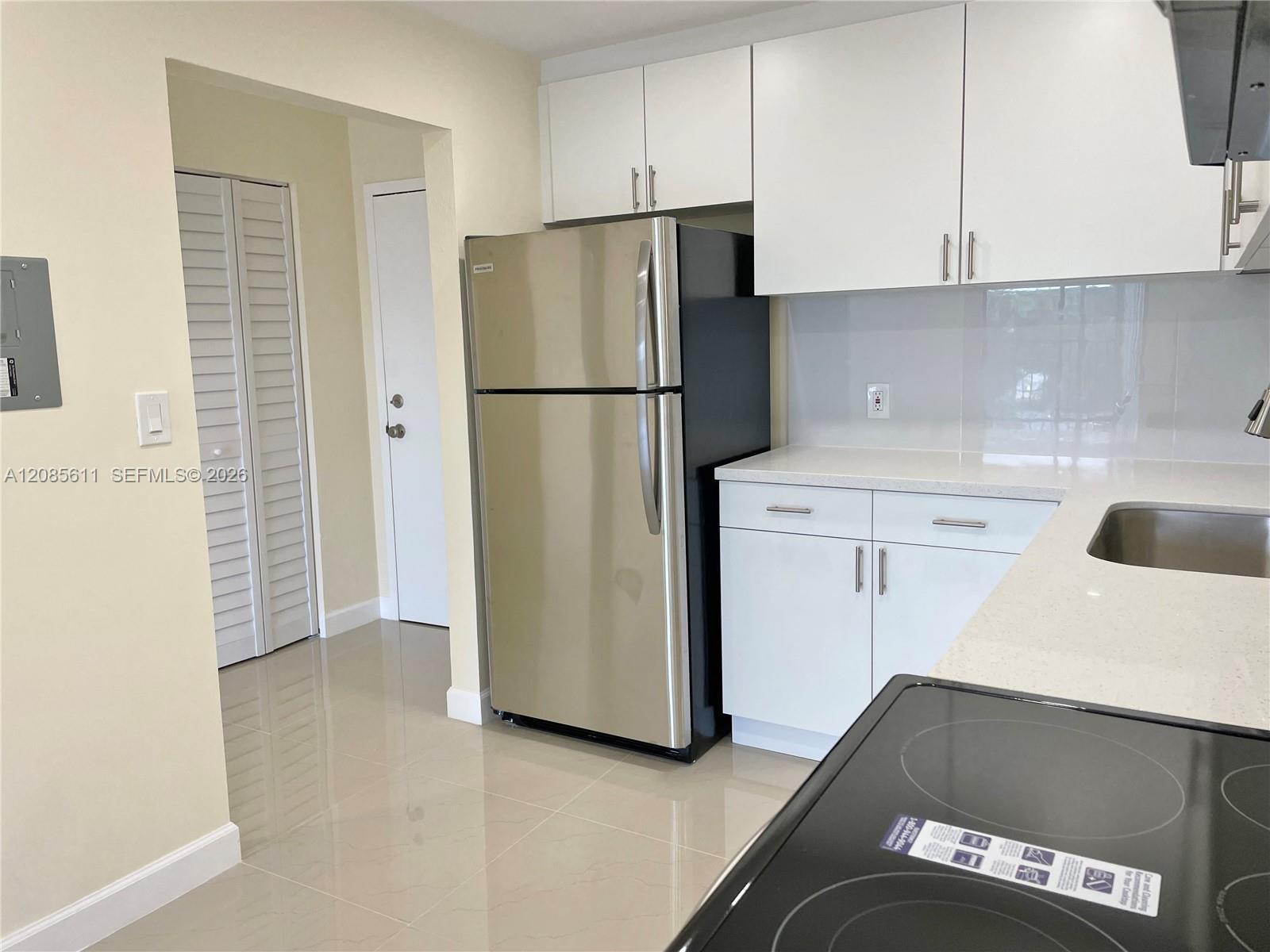 16851 NE 23rd Ave # A411, North Miami Beach FL 33160 photo 3