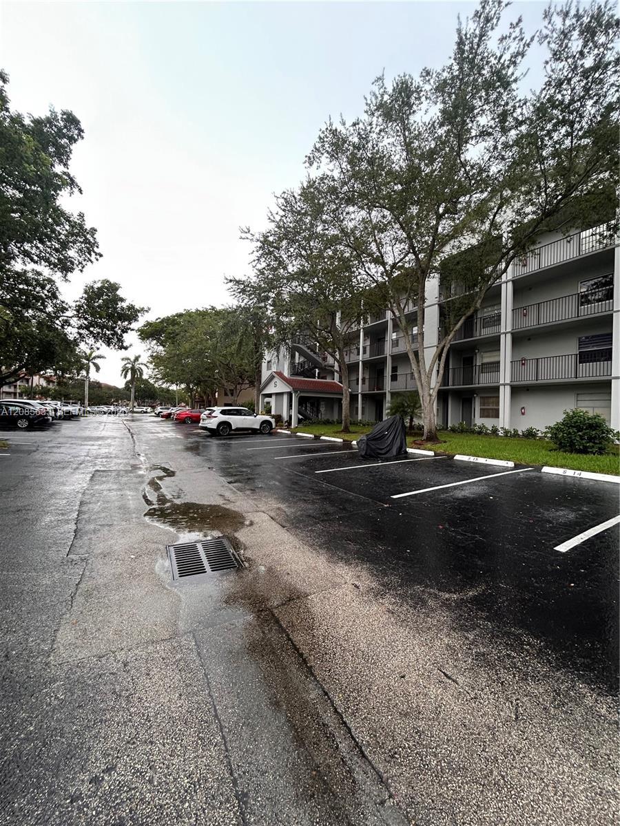 Pembroke Pines, FL 33027 photo 3