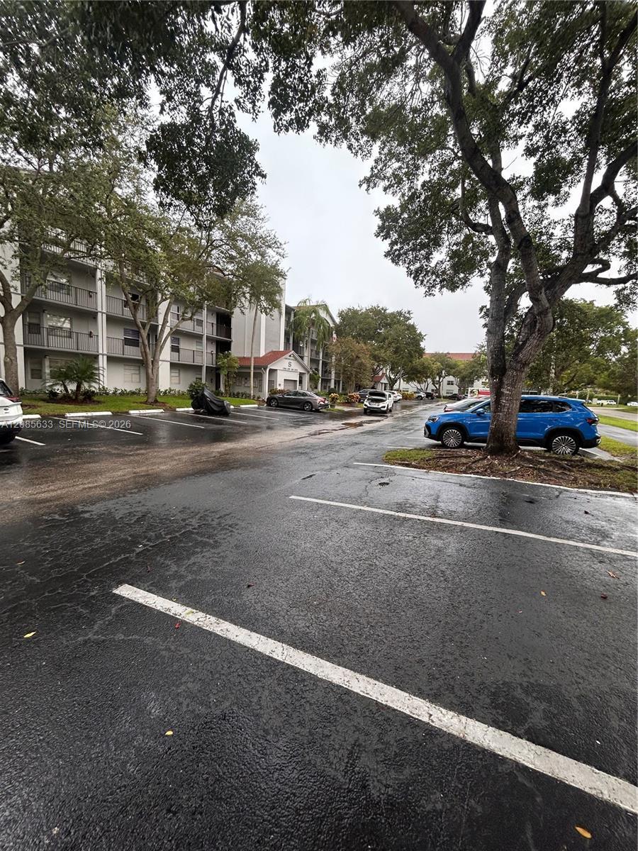 Pembroke Pines, FL 33027 photo 4