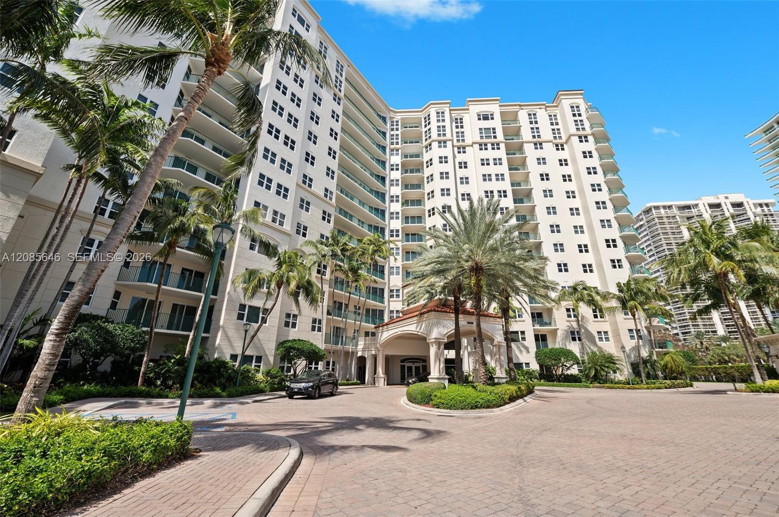 20000 E Country Club Dr # 314, Aventura FL 33180