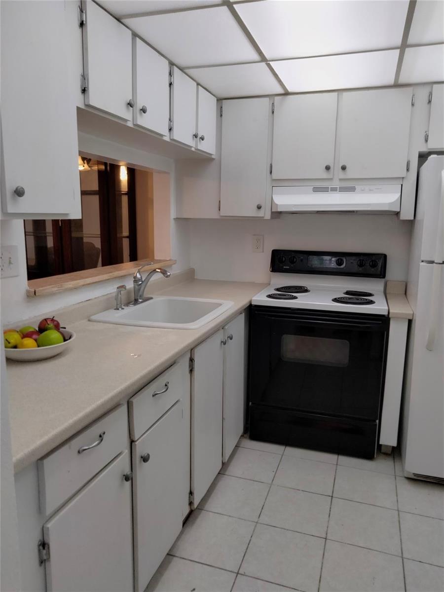 9351 LIME BAY Boulevard # 302, Tamarac FL 33321 photo 4