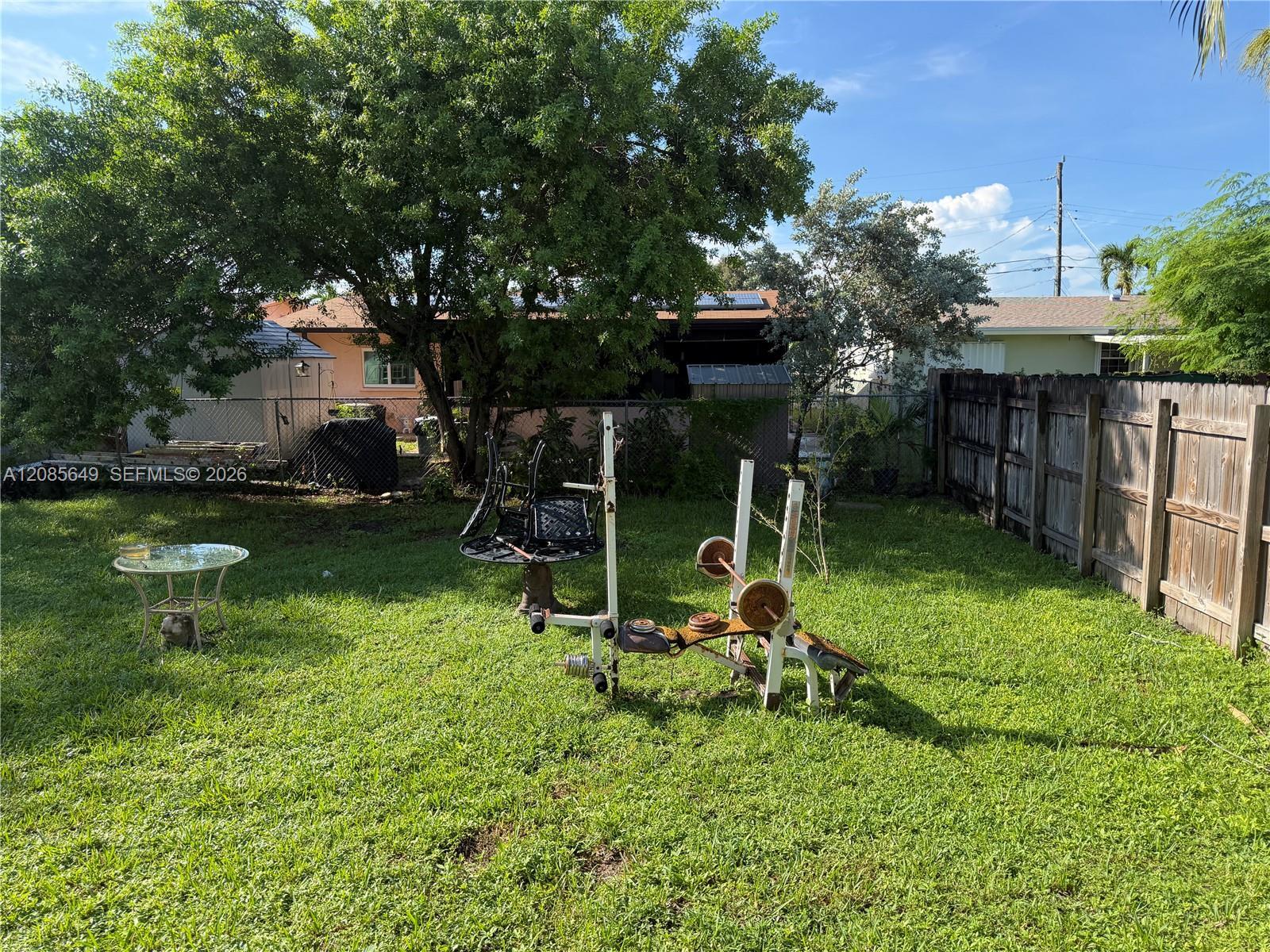 617 SW 1st St, Hallandale Beach FL 33009 photo 4