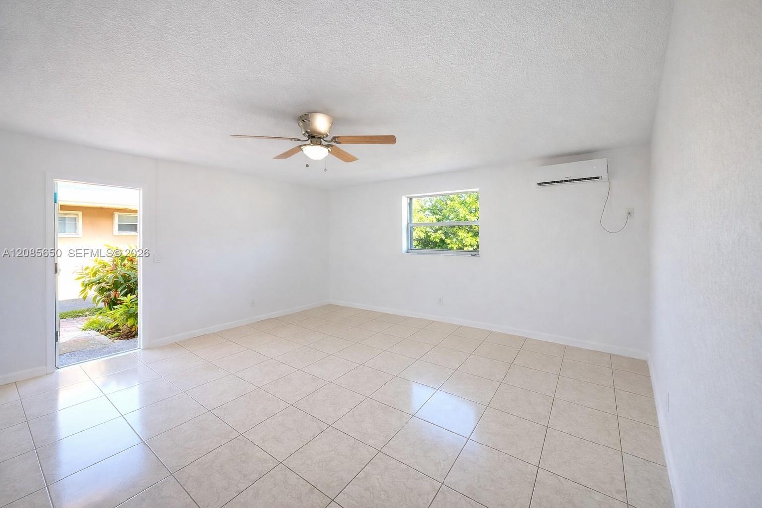 2580 NW 139th St # 1, Opa-Locka FL 33054 photo 2