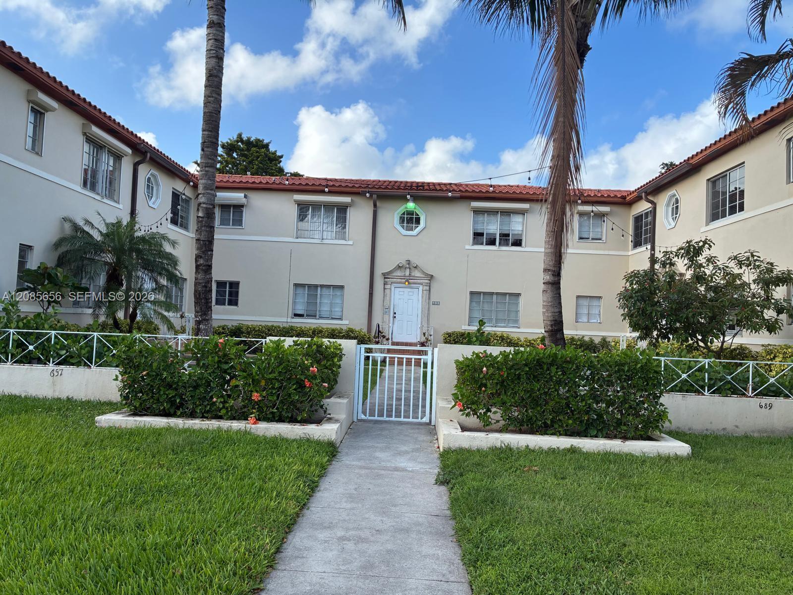 689 NE 92nd St # 11G, Miami Shores FL 33138 photo 3