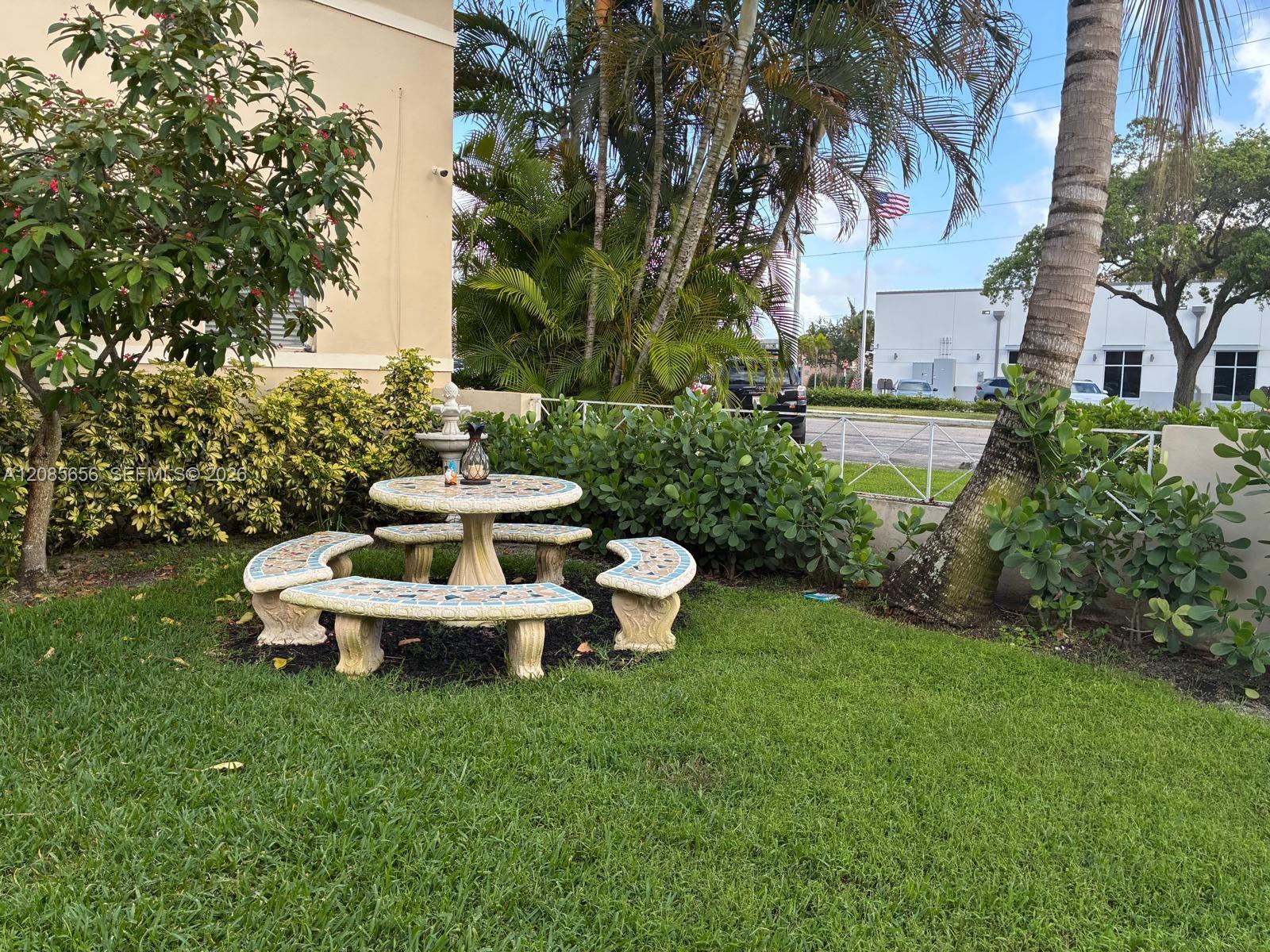 689 NE 92nd St # 11G, Miami Shores FL 33138