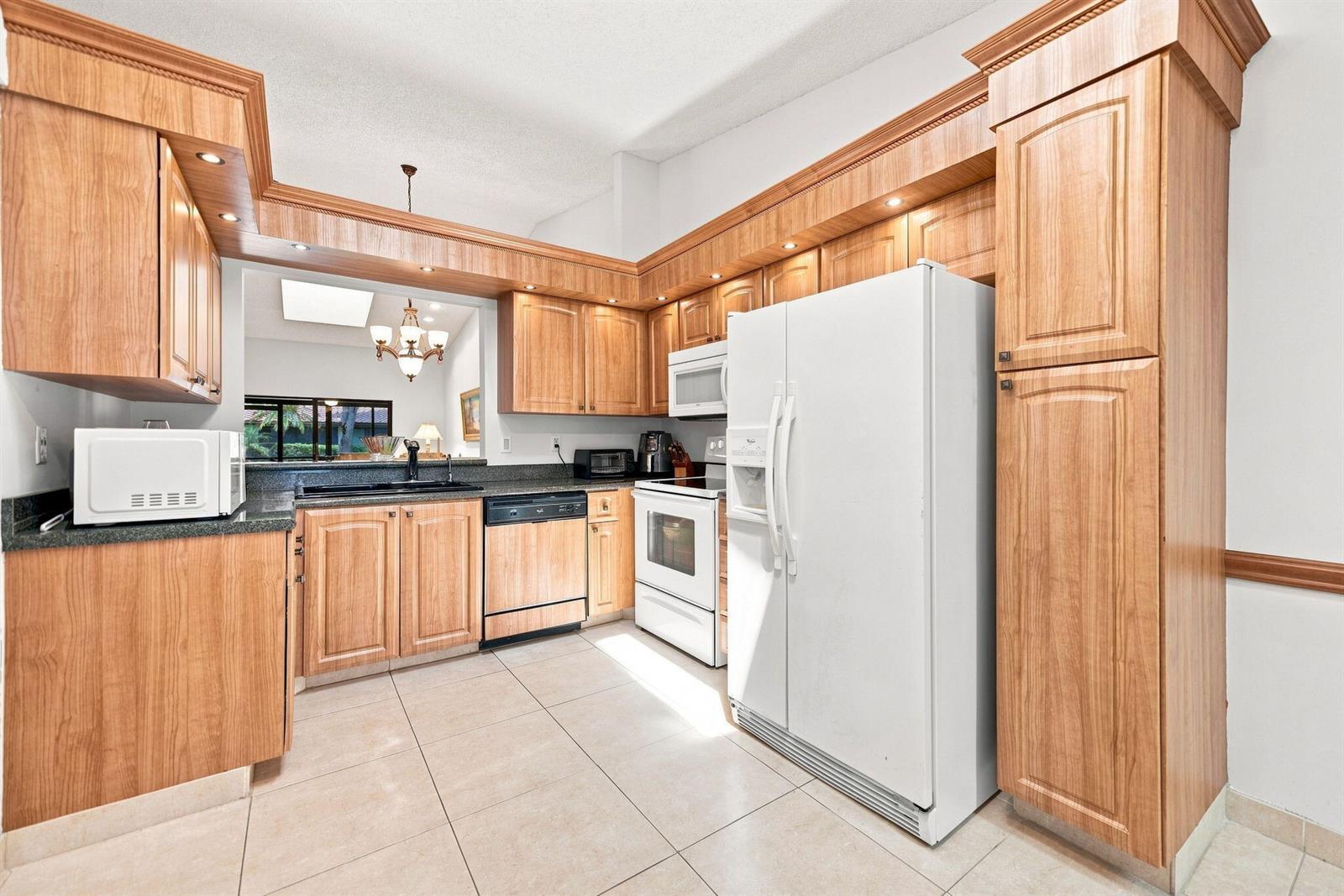 6356 Kings Gate Circle, Delray Beach FL 33484 photo 4