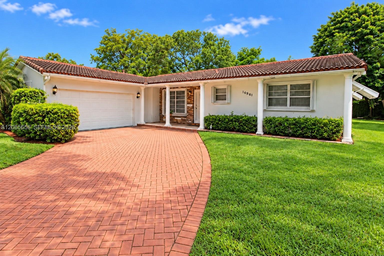 14961 Egan Ln, Miami Lakes FL 33014 photo 2