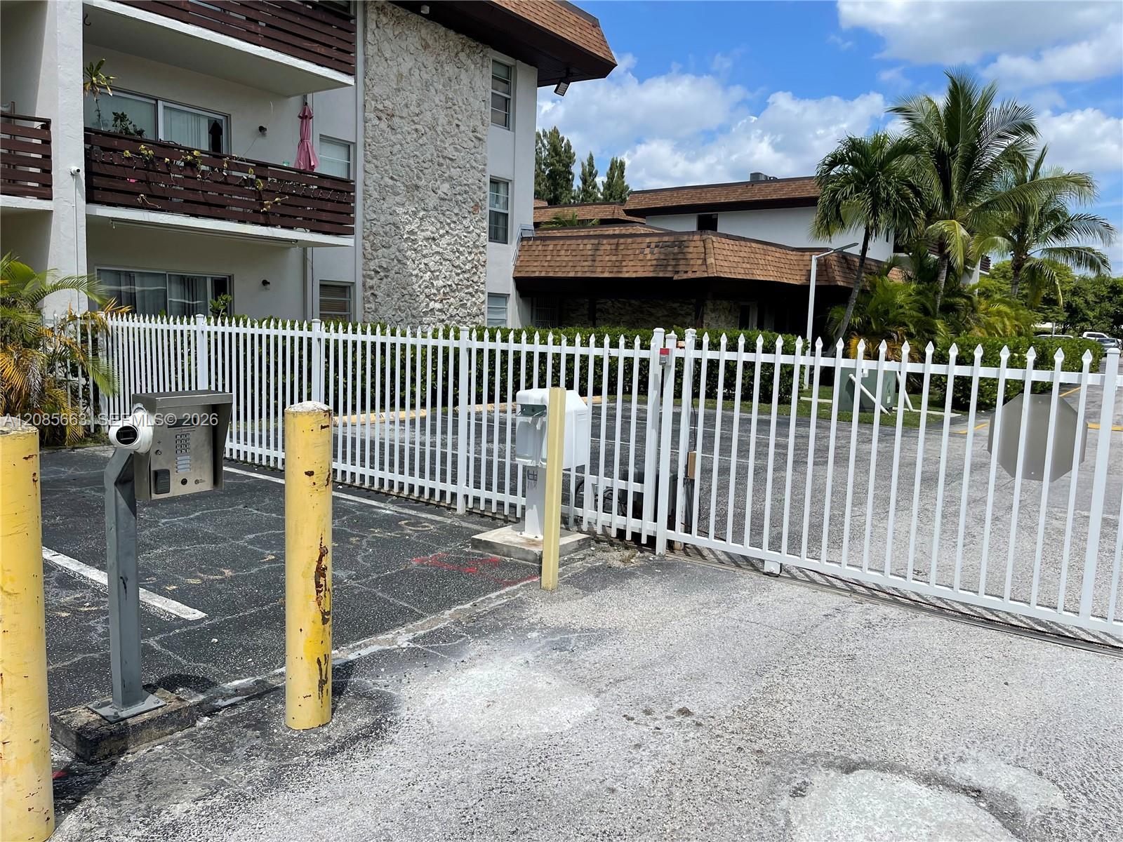 7487 SW 82nd St # C202, Miami FL 33143 photo 2