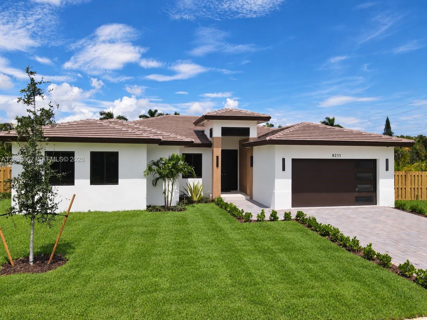 8211 SW 193rd Ter, Cutler Bay FL 33157