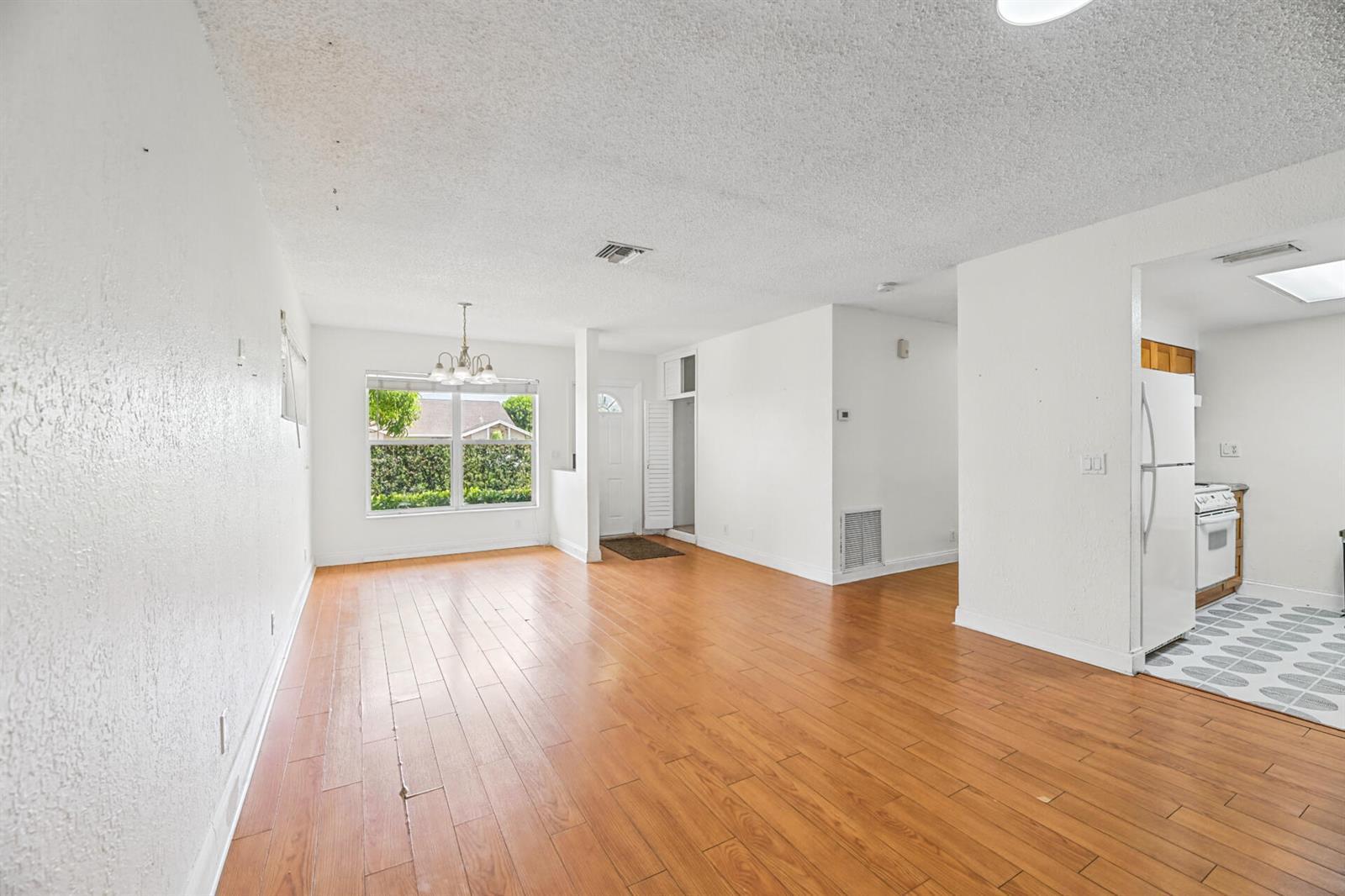 522 HERON Drive, Delray Beach FL 33444 photo 3