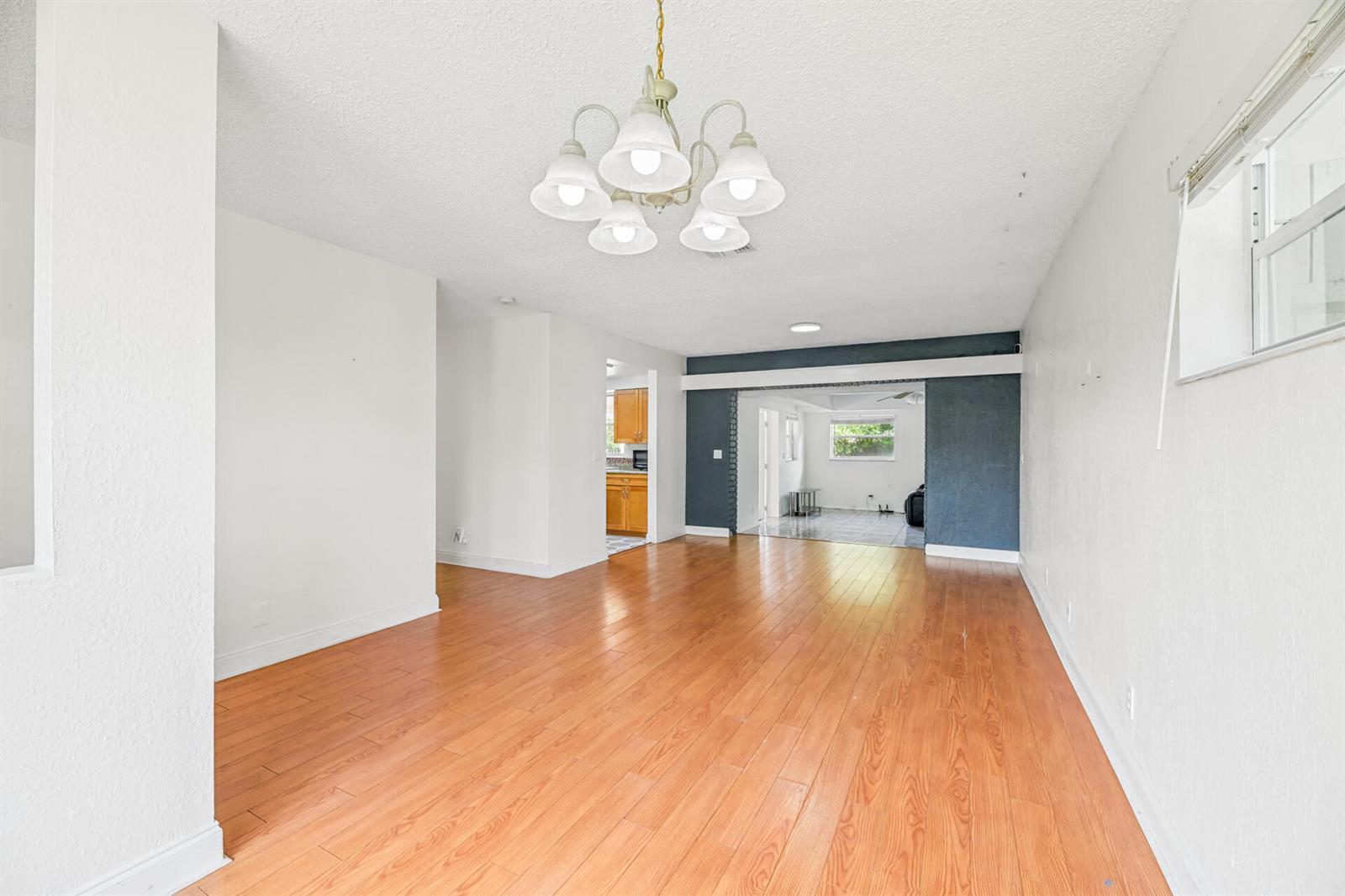 522 HERON Drive, Delray Beach FL 33444 photo 4