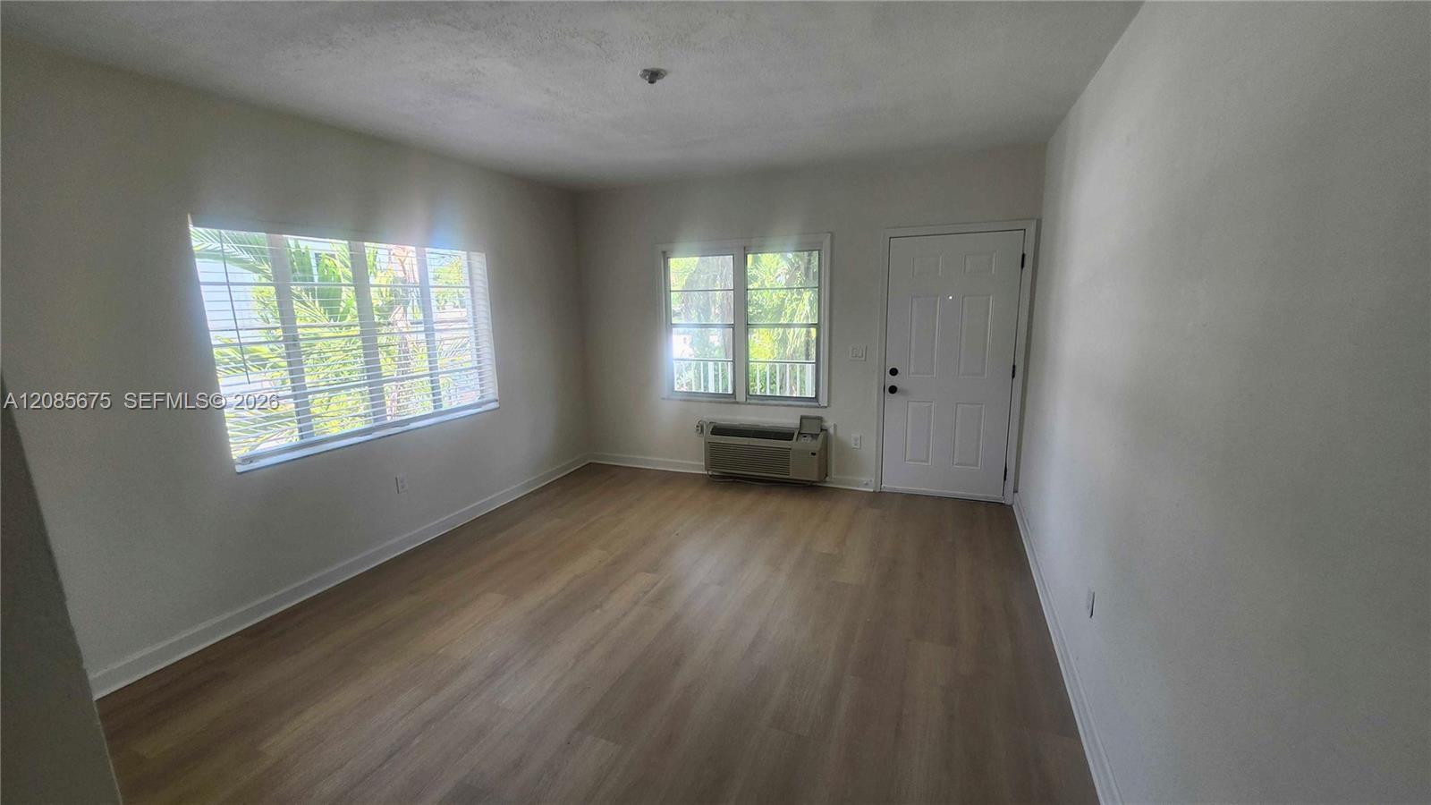 847 81st St # 5, Miami Beach FL 33141 photo 4