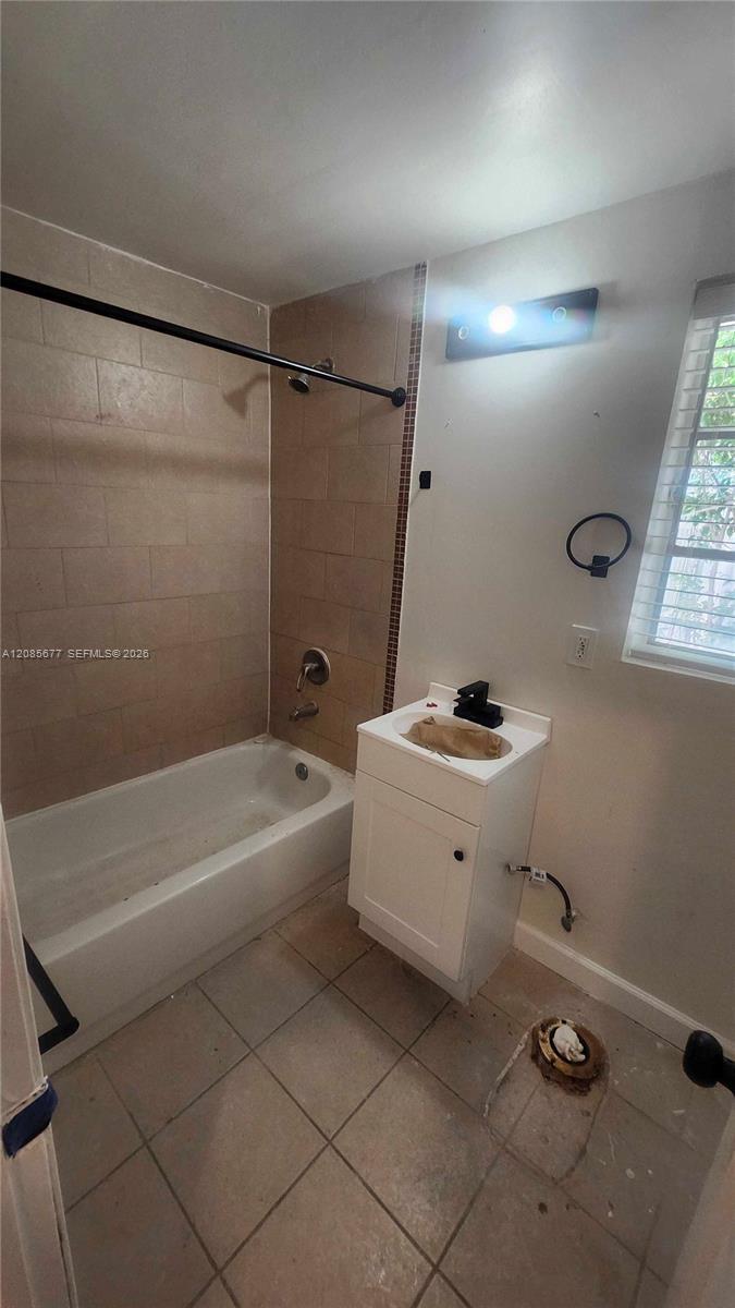 847 81st St # 2, Miami Beach FL 33141 photo 5