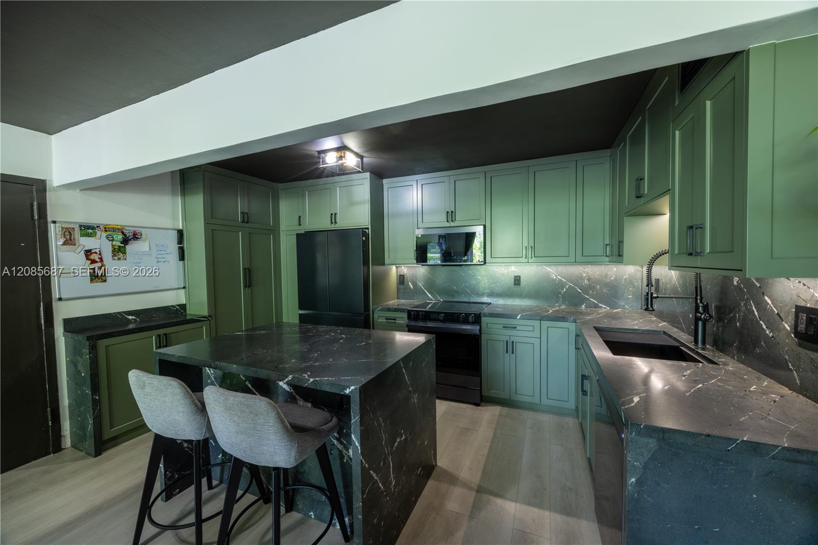 6801 Indian Creek Dr # 201, Miami Beach FL 33141 photo 2