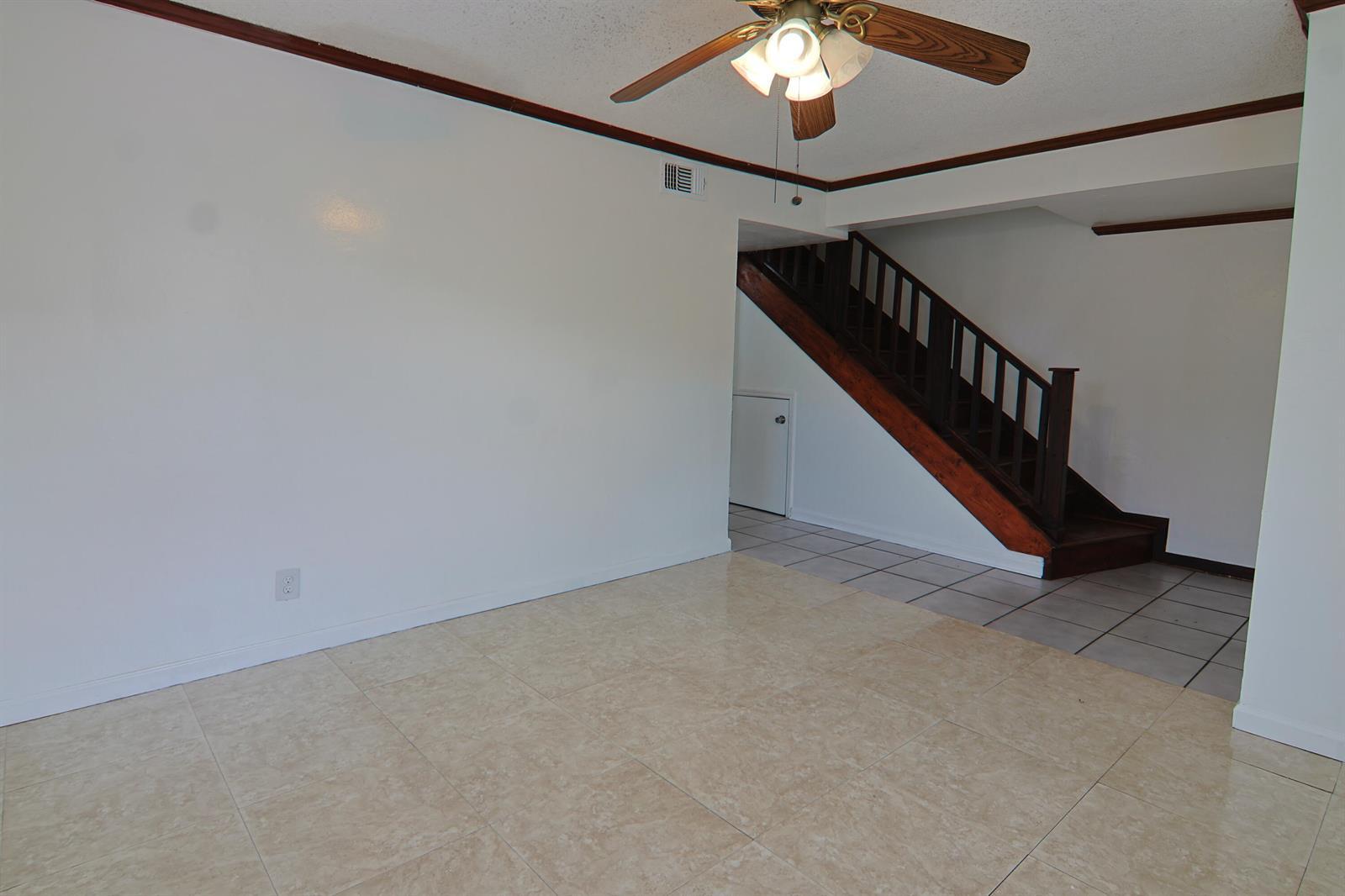 6636 SW 41st Street, Davie FL 33314 photo 5