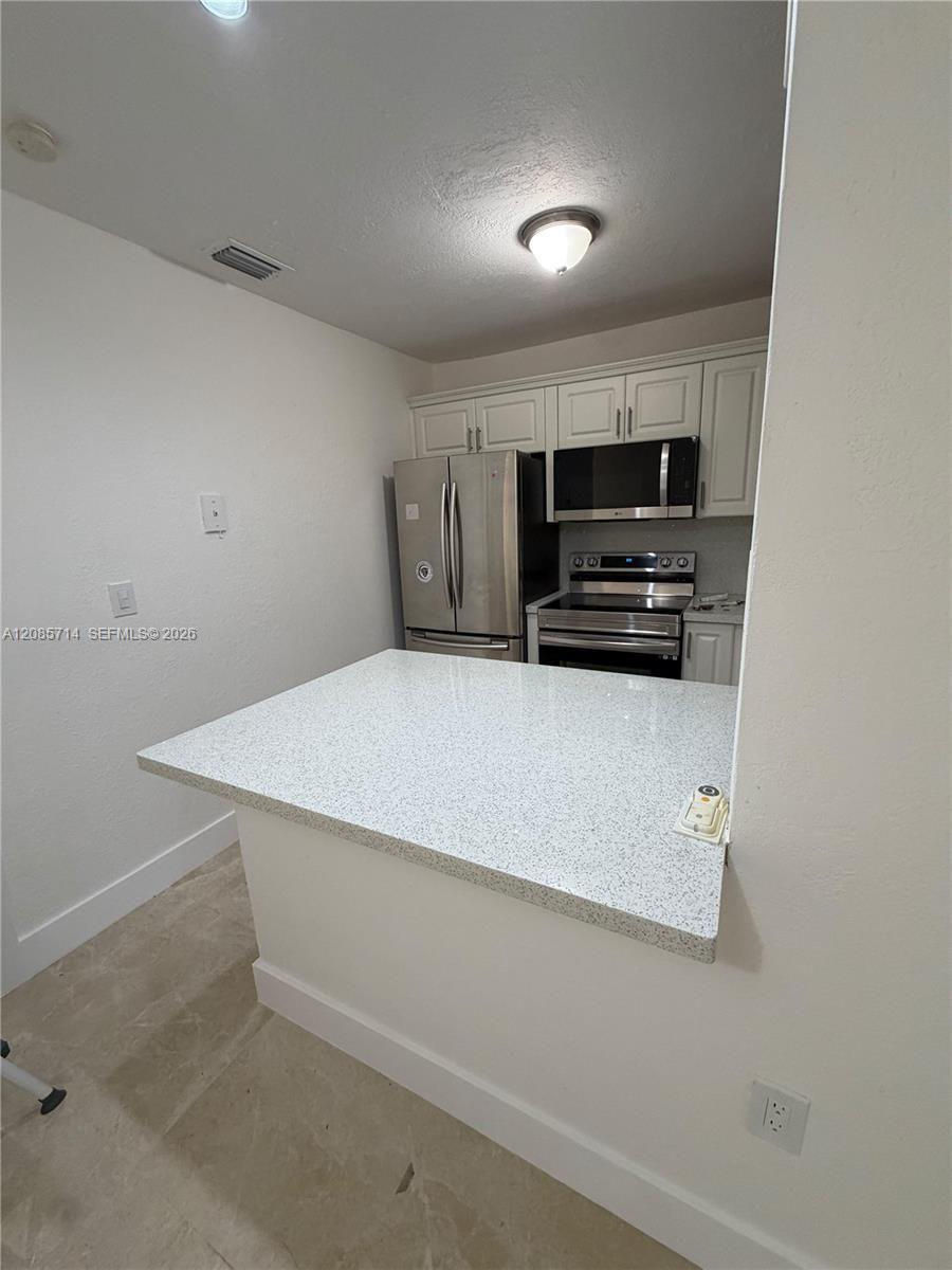 Hialeah, FL 33012 photo 3