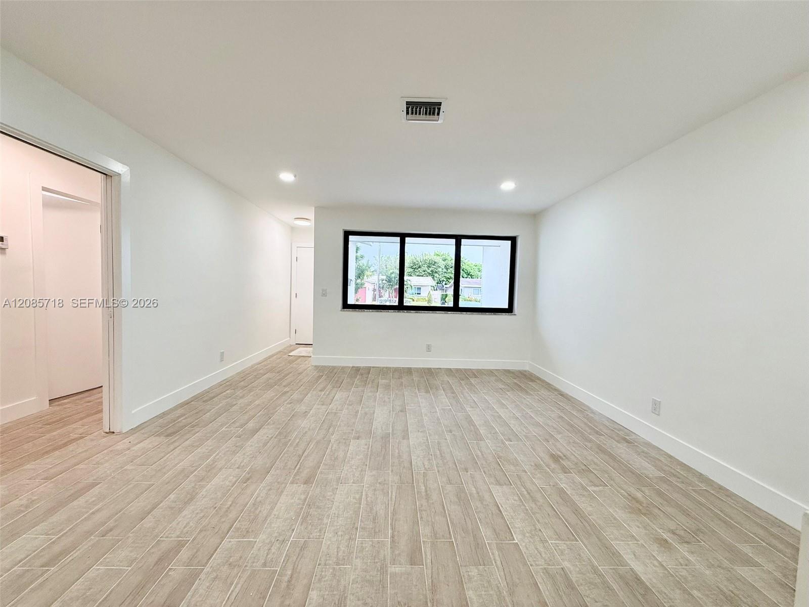 2201 N 54th Ave, Hollywood FL 33021 photo 3