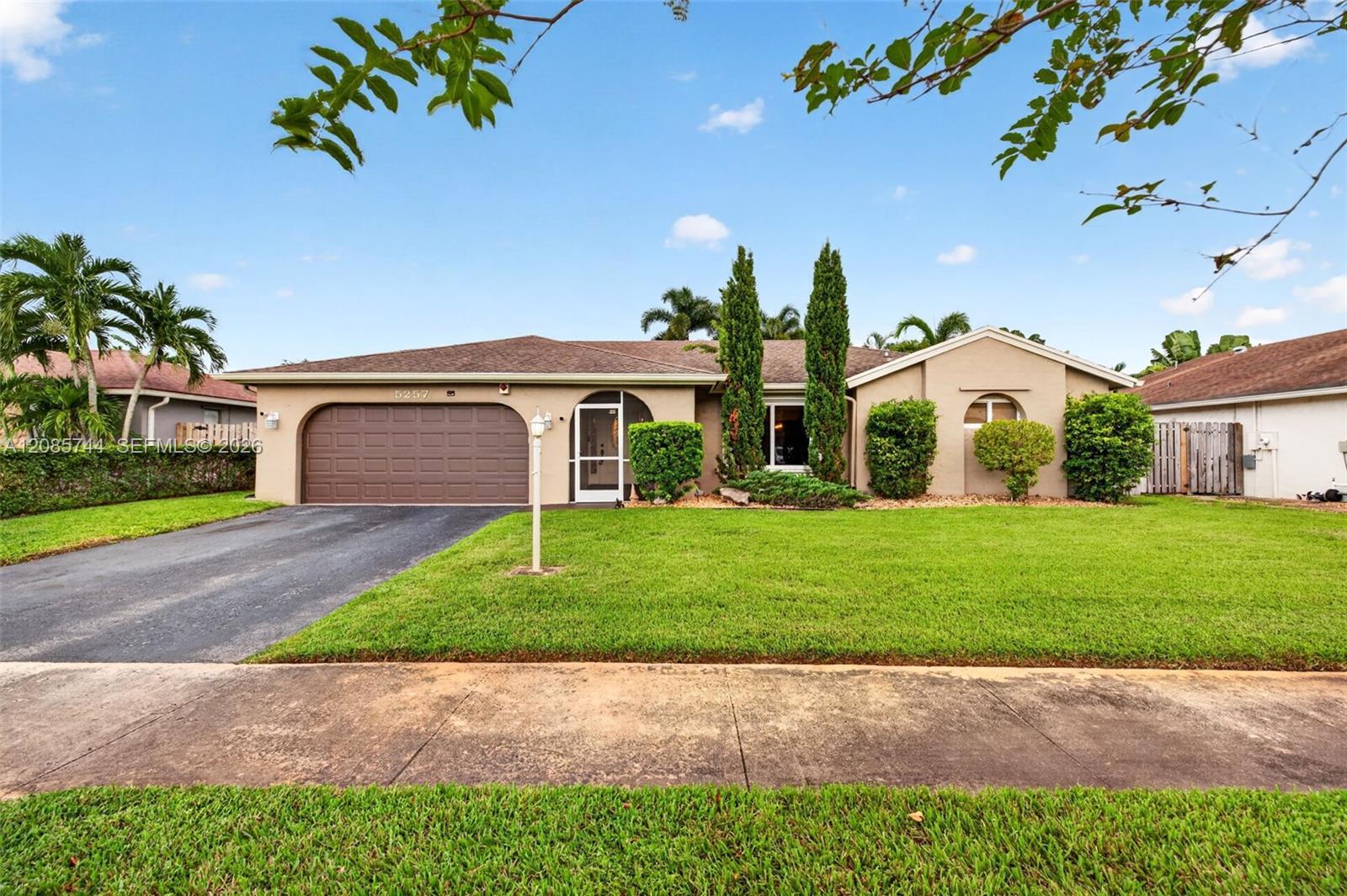 5257 SW 116th Ter, Cooper City FL 33330 photo 3