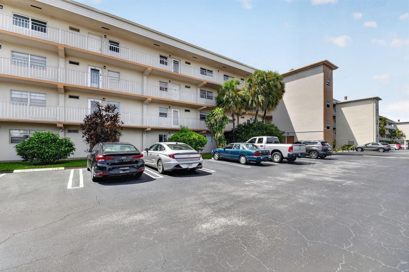 230 NE 26th Avenue # 412, Boynton Beach FL 33435 photo 2