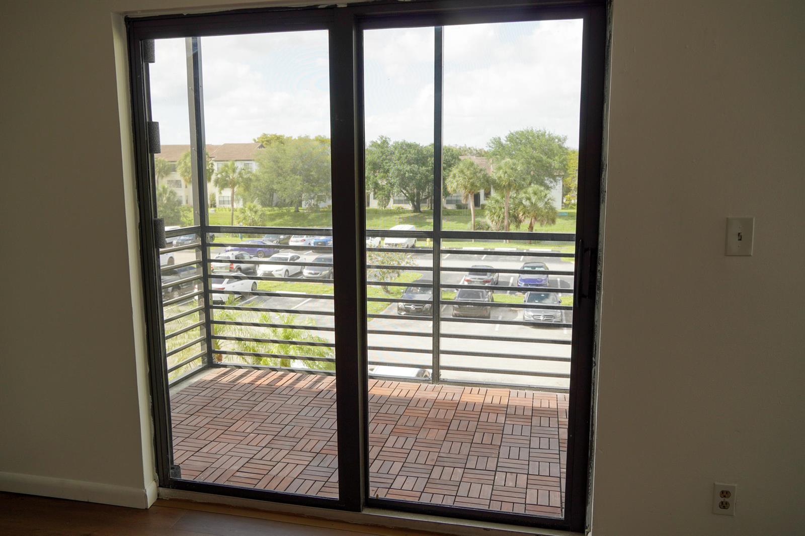 3720 N PINE ISLAND Road N # 334, Sunrise FL 33351 photo 2