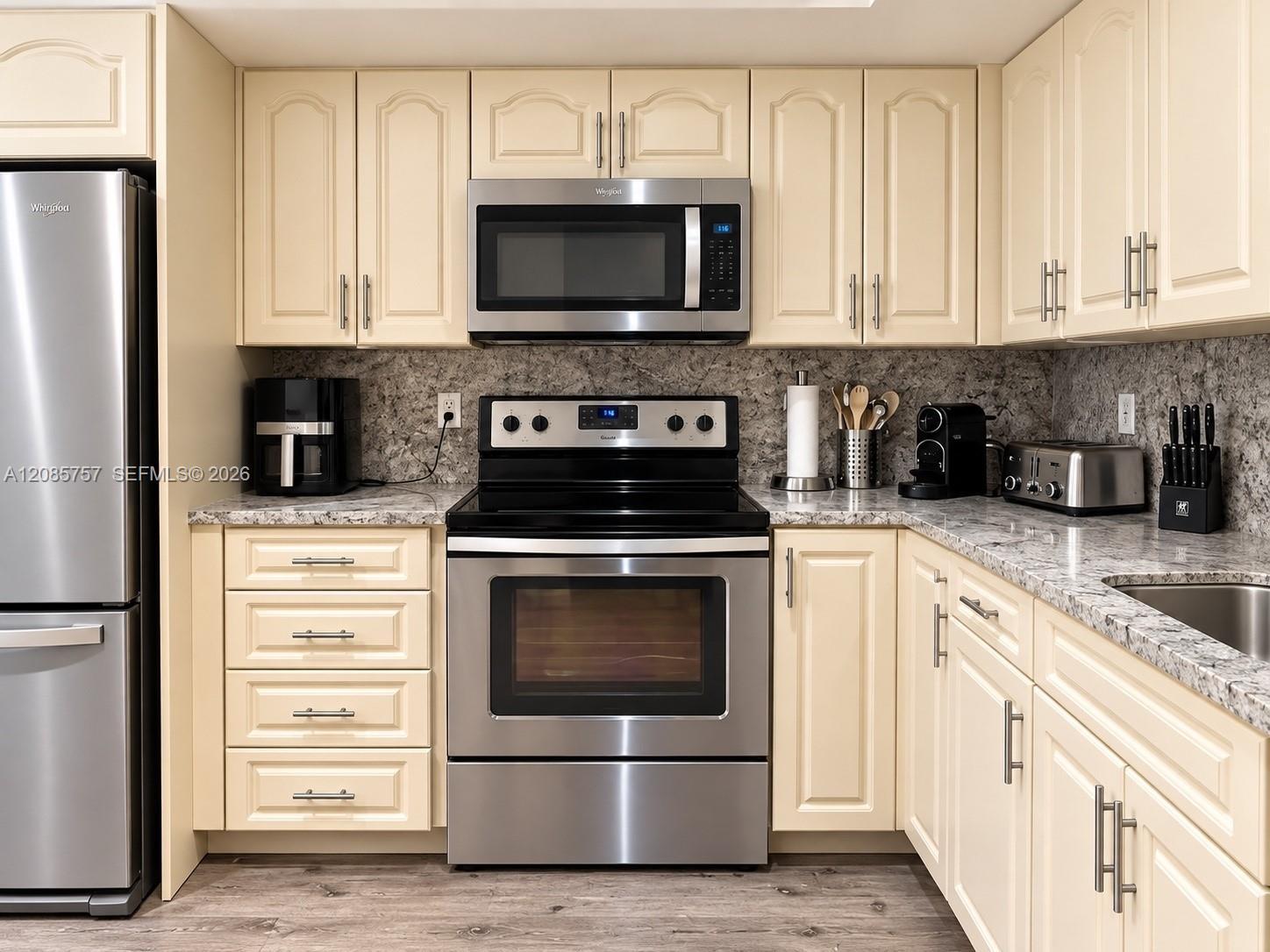 16051 Blatt Blvd # 112, Weston FL 33326 photo 5