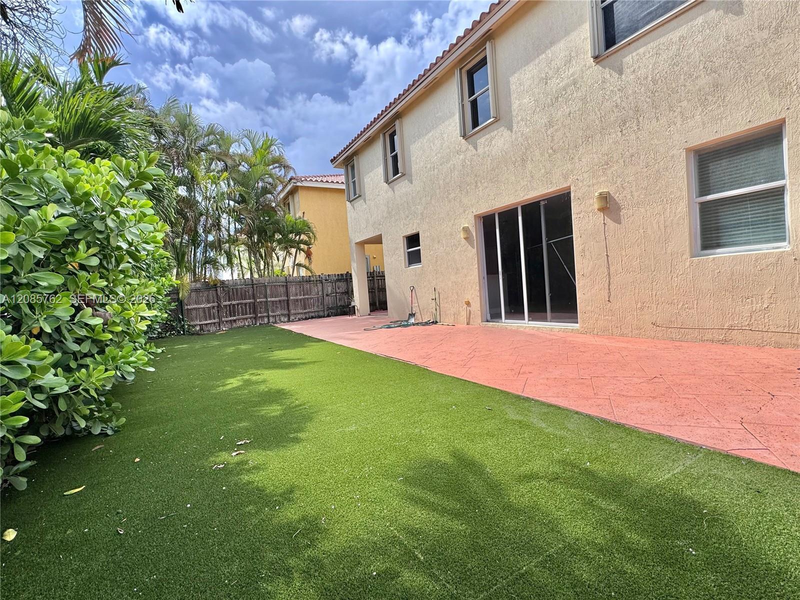 12864 NW 7th St, Miami FL 33182 photo 4