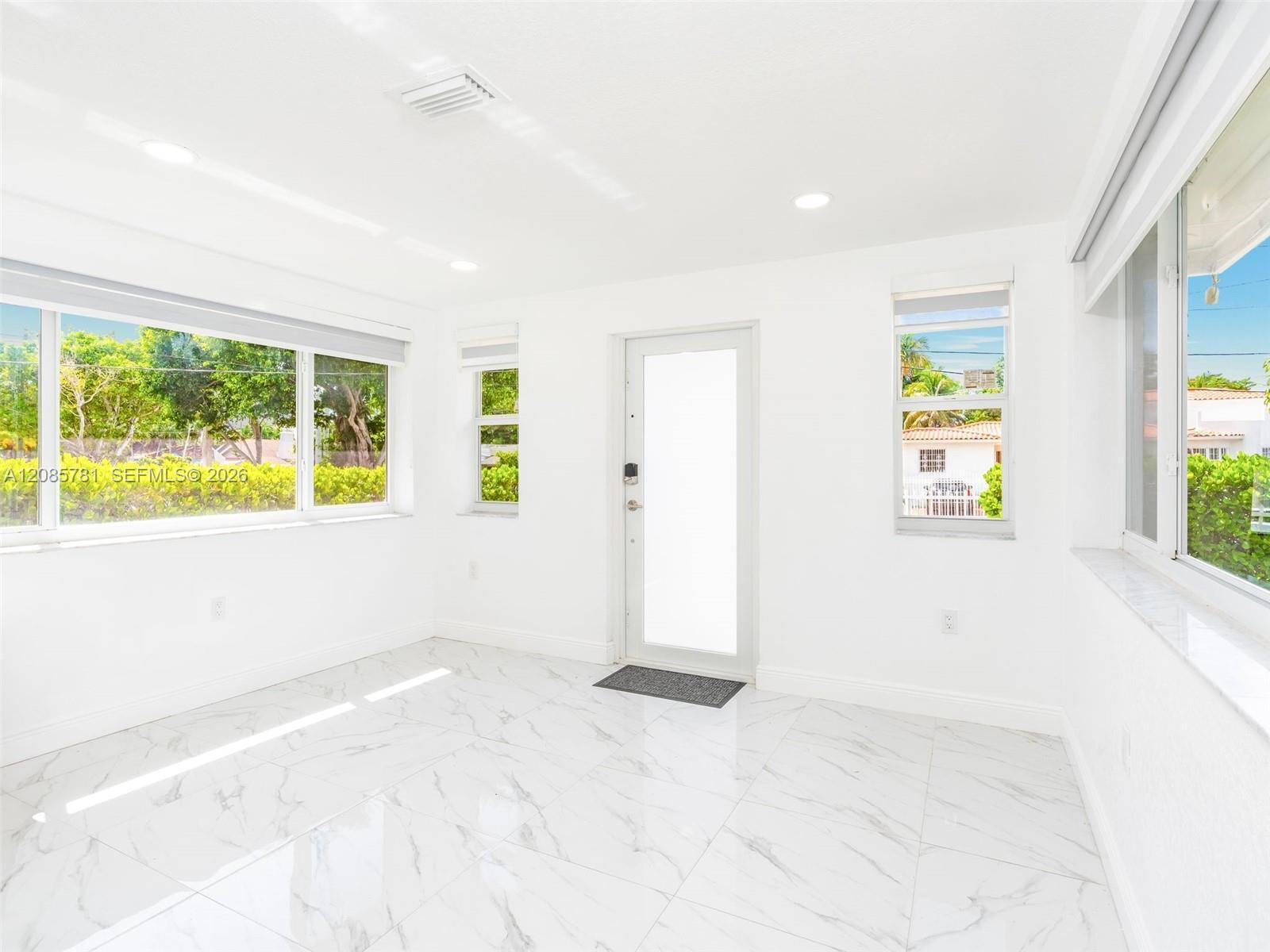 3375 SW 1st St, Miami FL 33135 photo 3