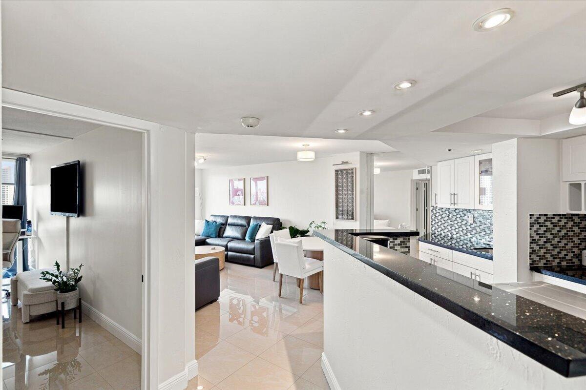 300 THREE ISLANDS Boulevard # 312, Hallandale Beach FL 33009 photo 4