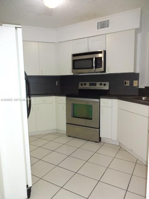 4681 NW 9th St # 208, Miami FL 33126 photo 4