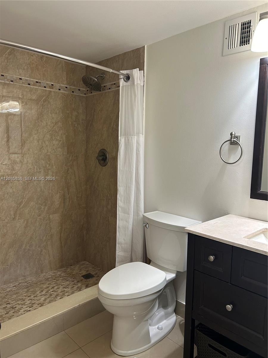 2001 Atlantic Shores Blvd # 516, Hallandale Beach FL 33009 photo 5