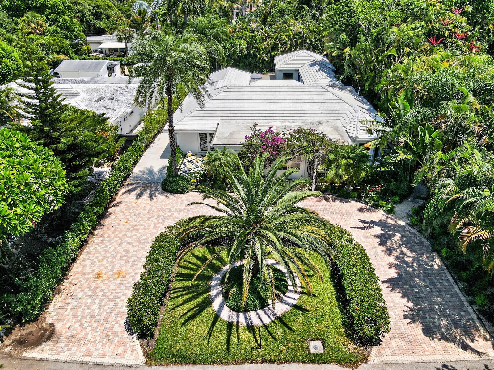 714 S Atlantic Drive, Lantana FL 33462 photo 2