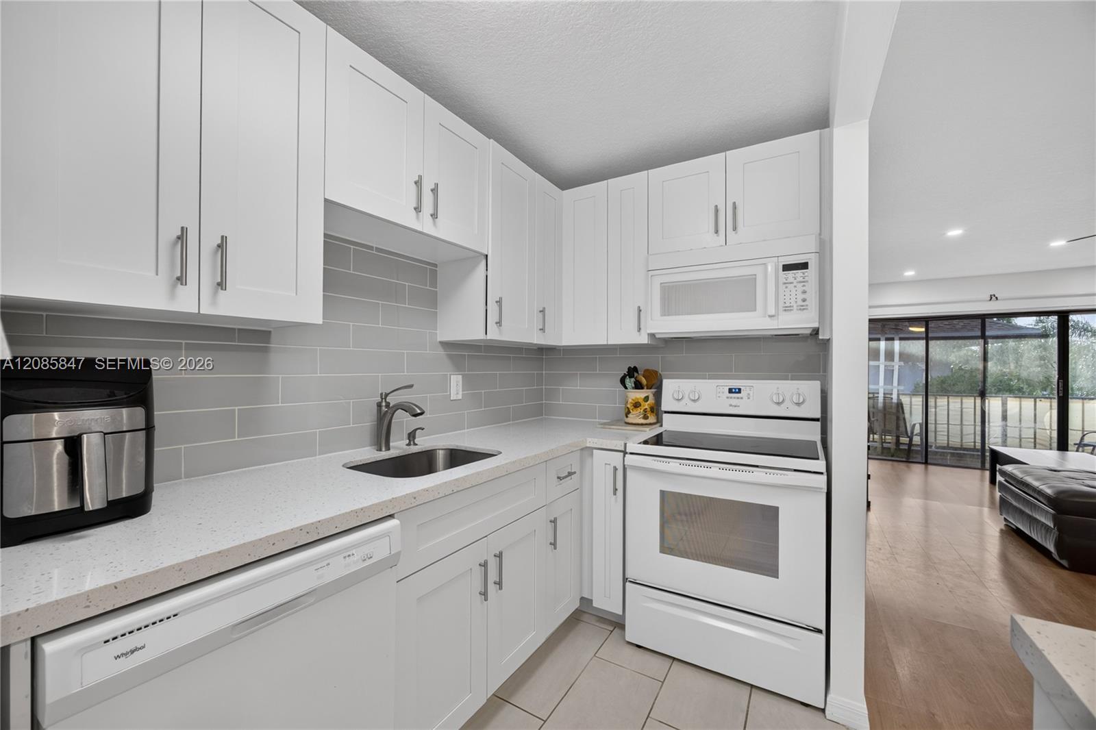5767 Washington St # F22, Hollywood FL 33023 photo 3