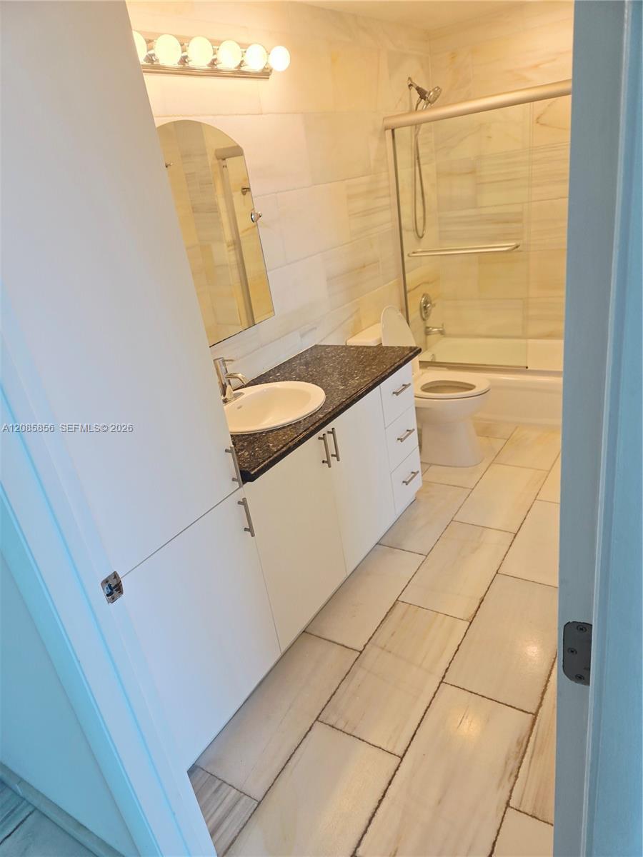 1401 SW 22nd St # 1203, Miami FL 33145 photo 5