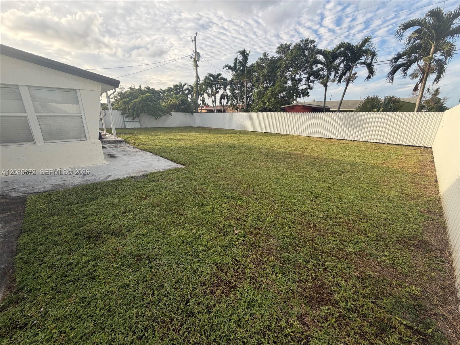 1311 NW 176th Ter, Miami Gardens FL 33169 photo 4